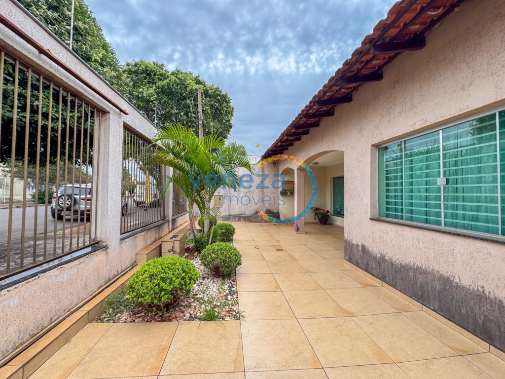 Casa Residencial para venda no bairro Tatiani de Londrina - Foto 32