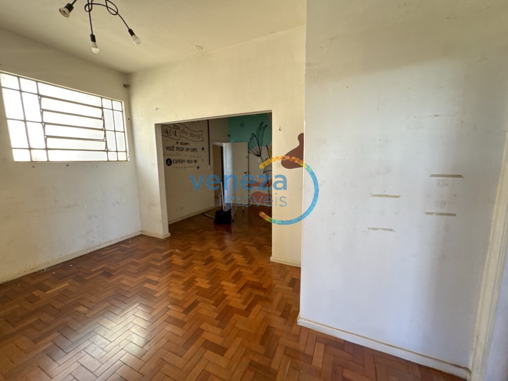 Sala para locação no bairro Centro de Londrina com 240m<sup>2</sup> útil