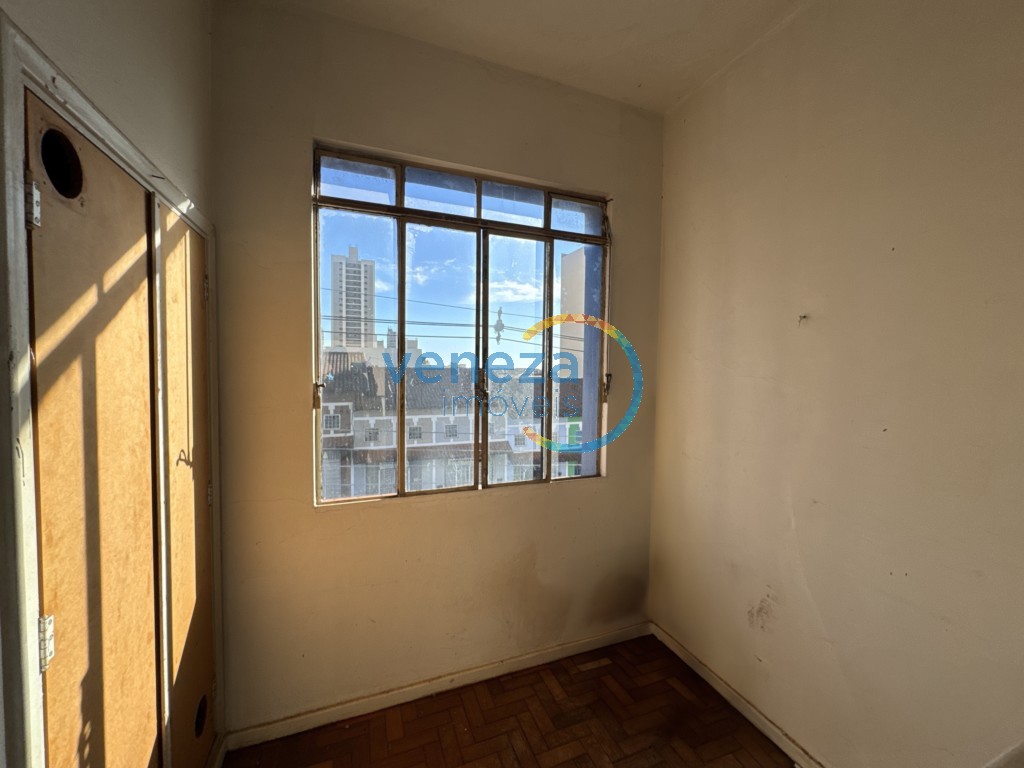 Sala para locação no bairro Centro de Londrina com 240m<sup>2</sup> útil