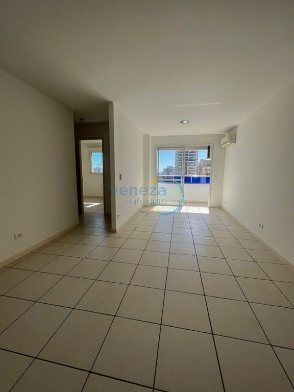 Apartamento para locacao no Centro em Londrina com 99,65m² por R$ 2.250,00