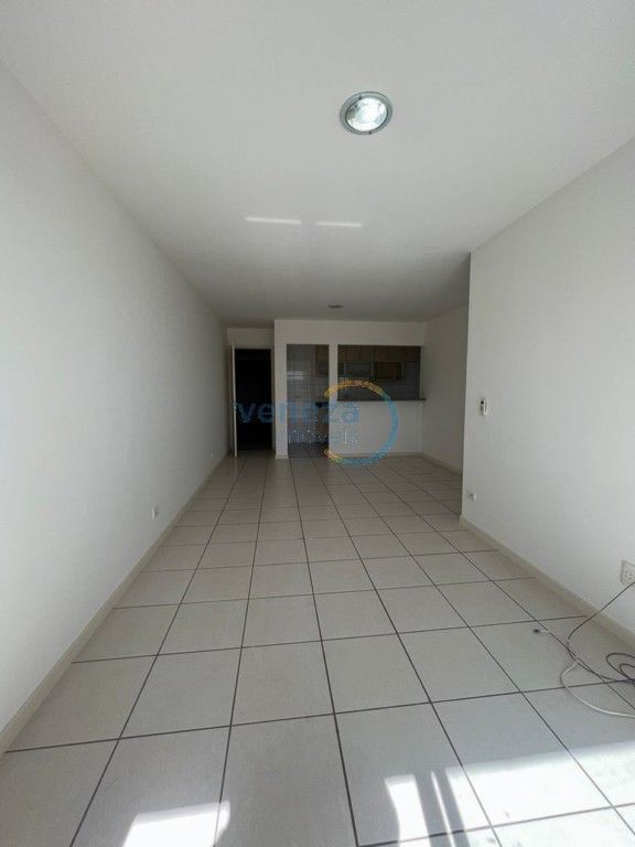 Apartamento para locacao no Centro em Londrina com 99,65m² por R$ 2.250,00