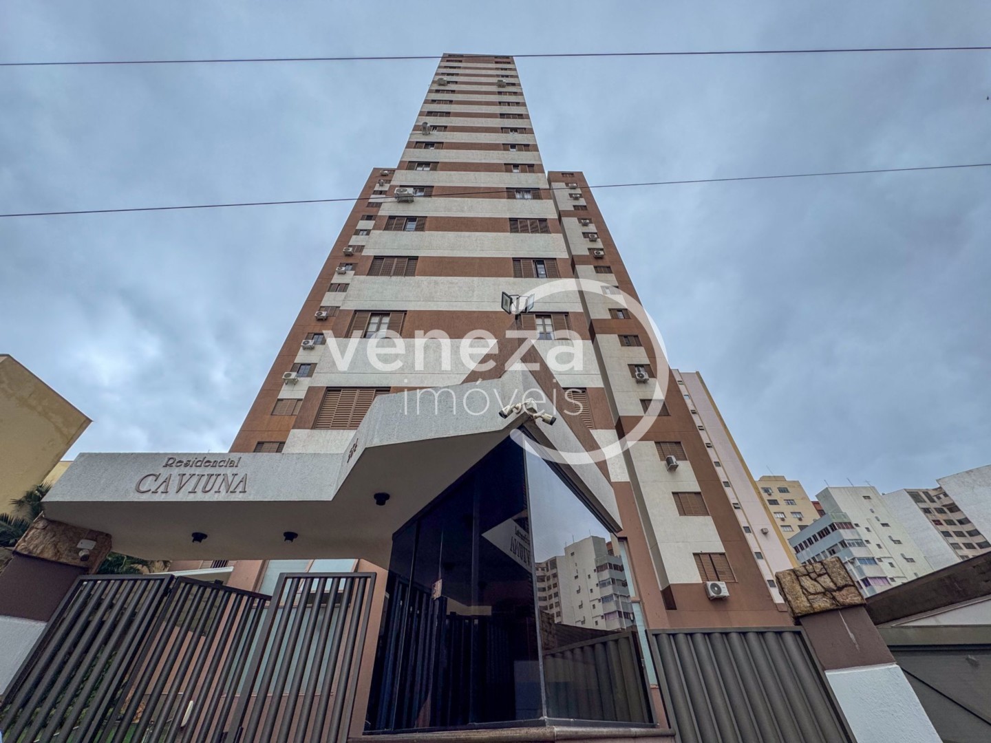 Apartamento para locacao no Centro em Londrina com 112,89m² por R$ 1.700  - Foto 1