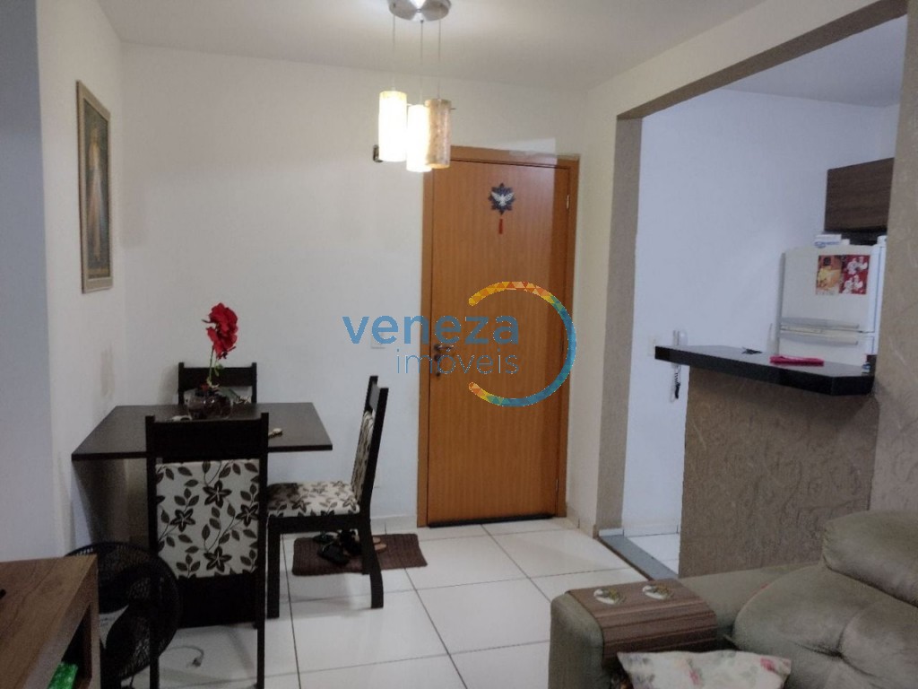 Apartamento para venda no Boulevard em Londrina com 81m² por R$ 220.000,00