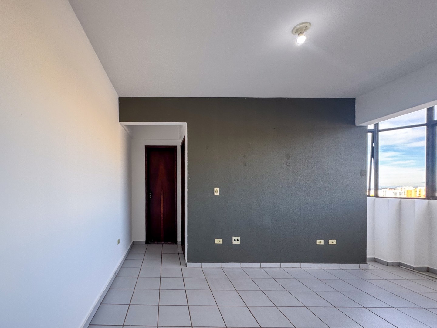 Apartamento para locacao no Centro em Londrina com 48m² por R$ 1.350,00  - Foto 3