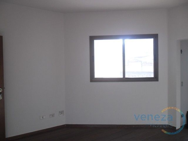 Apartamento para venda no Centro em Londrina com 245,5m² por R$ 500.000,00