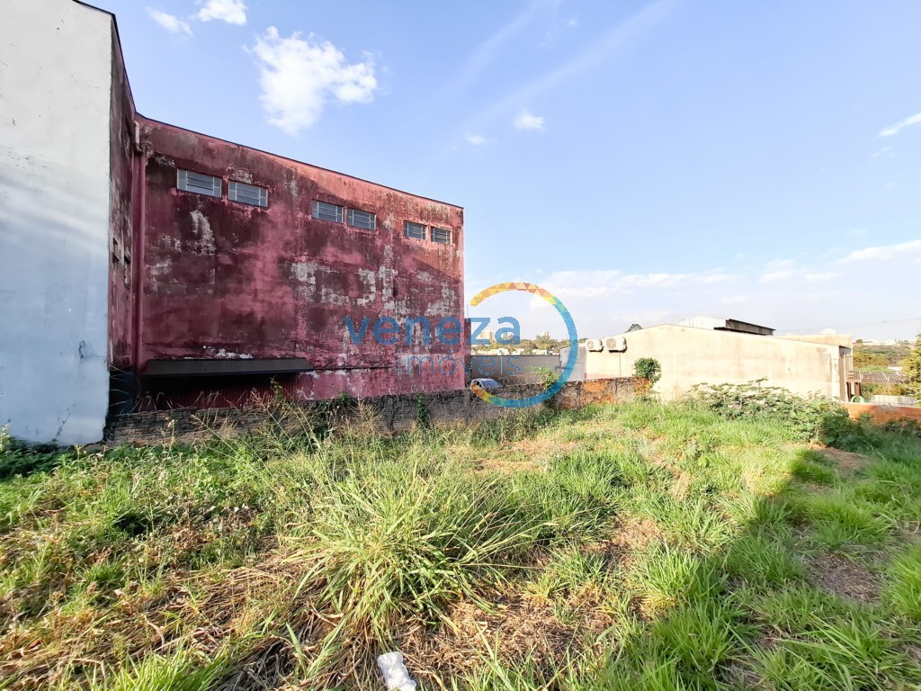 Terreno para locação no bairro Industrial de Londrina com 357.02m<sup>2</sup> total