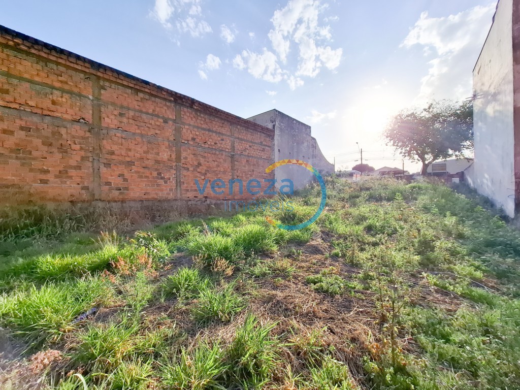 Terreno para locação no bairro Industrial de Londrina com 357.02m<sup>2</sup> total