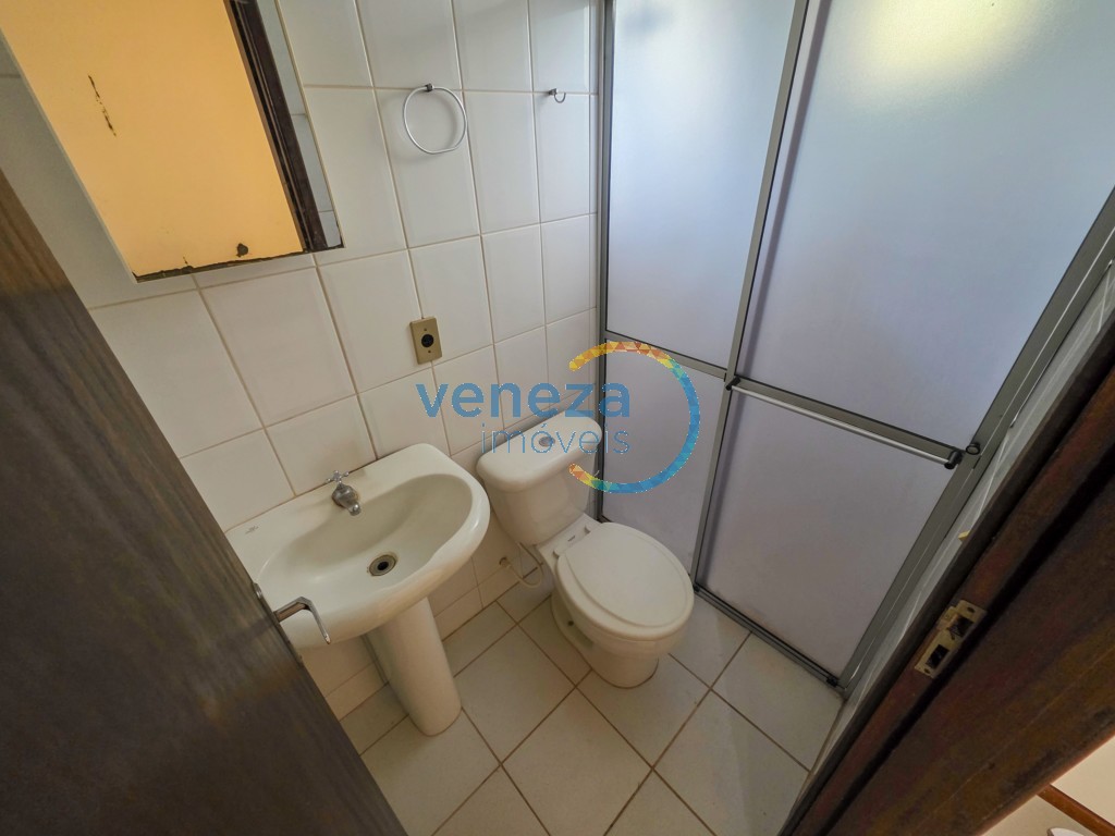 Apartamento para locação no bairro Cidade Universitaria de Londrina com 17m<sup>2</sup> útil, 1 quarto, 1 vaga de garagem