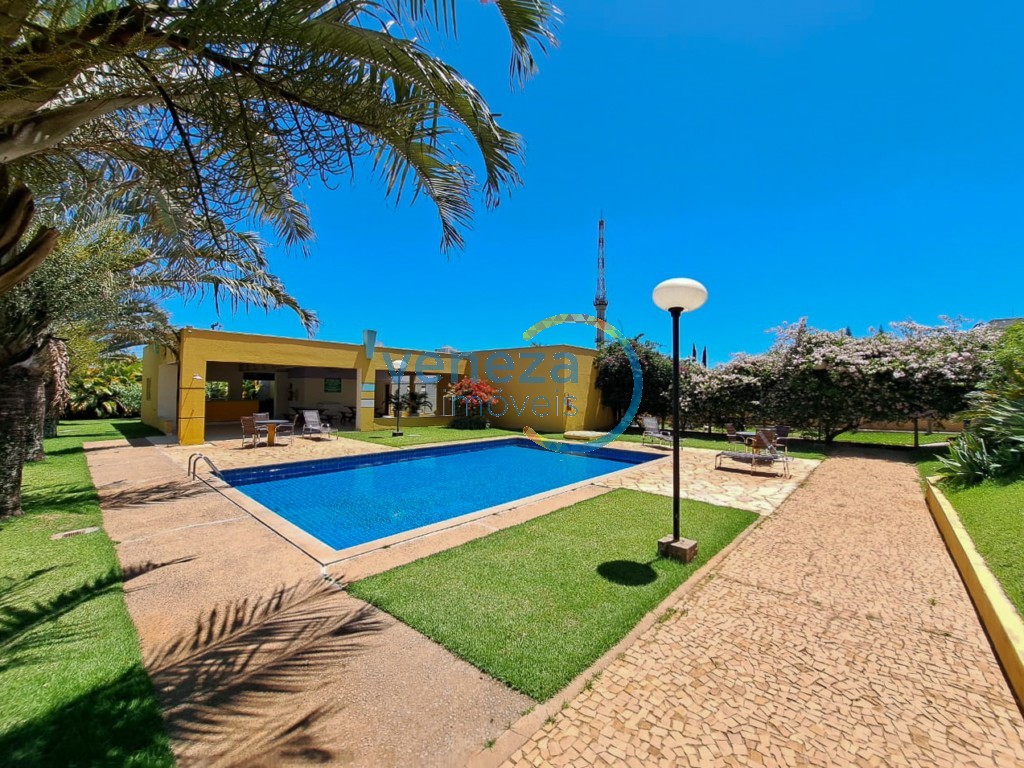 Apartamento para locação no bairro Cidade Universitaria de Londrina com 17m<sup>2</sup> útil, 1 quarto, 1 vaga de garagem