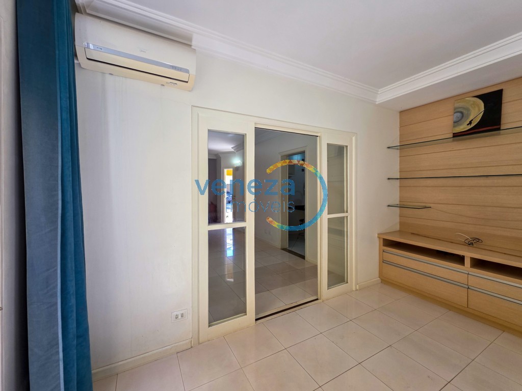 Casa Residencial para locação no bairro Jamaica de Londrina com 205m<sup>2</sup> útil, 3 quartos, 2 vagas de garagem