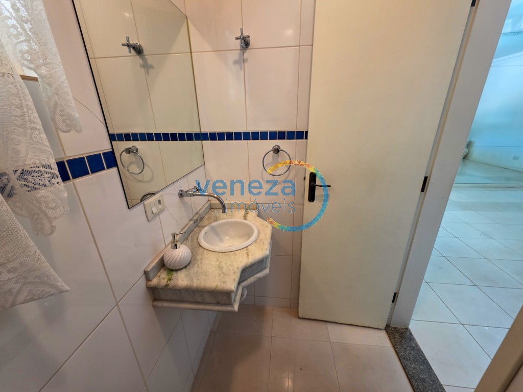 Casa Residencial para locação no bairro Jamaica de Londrina com 205m<sup>2</sup> útil, 3 quartos, 2 vagas de garagem