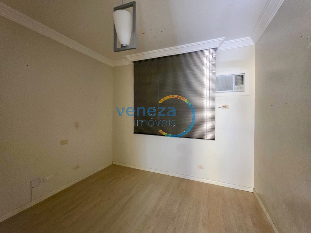 Casa Residencial para locação no bairro Jamaica de Londrina com 205m<sup>2</sup> útil, 3 quartos, 2 vagas de garagem