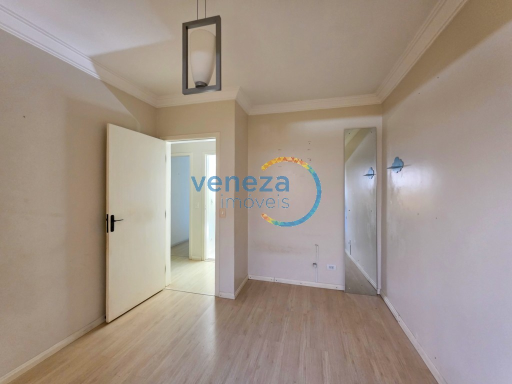 Casa Residencial para locação no bairro Jamaica de Londrina com 205m<sup>2</sup> útil, 3 quartos, 2 vagas de garagem