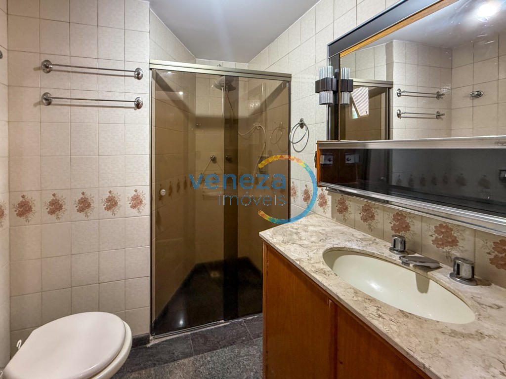 Apartamento para locação no bairro Centro de Londrina com 84.22m<sup>2</sup> útil, 3 quartos, 1 vaga de garagem - Foto 9
