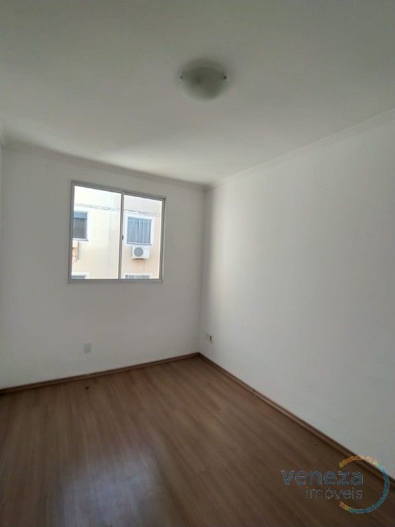 Apartamento à venda no bairro Nacoes Unidas de Londrina com 53.38m<sup>2</sup> útil, 2 quartos, 1 vaga de garagem