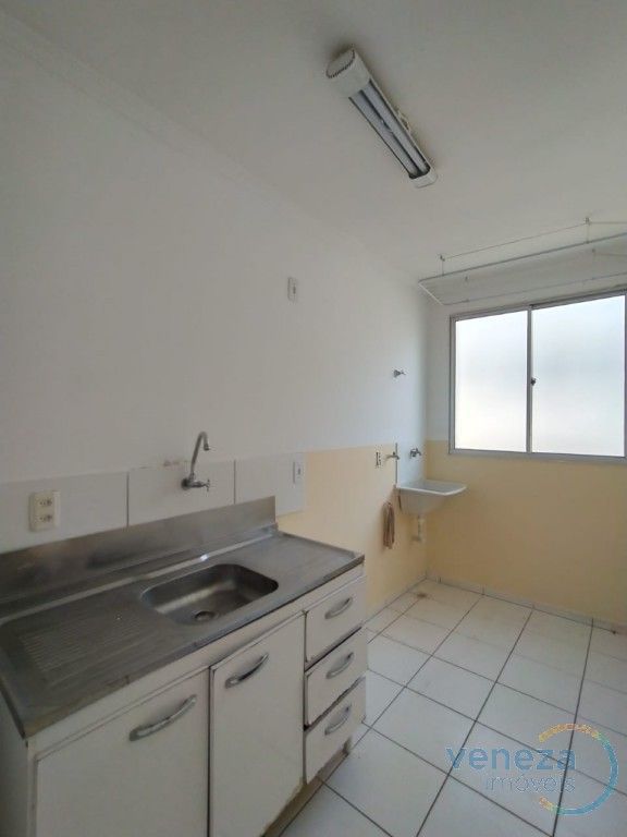 Apartamento à venda no bairro Nacoes Unidas de Londrina com 53.38m<sup>2</sup> útil, 2 quartos, 1 vaga de garagem