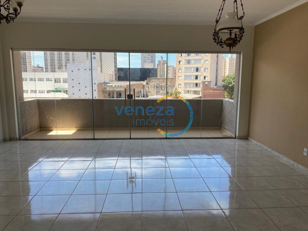 Apartamento para venda no Centro em Londrina com 220,13m² por R$ 500.000,00