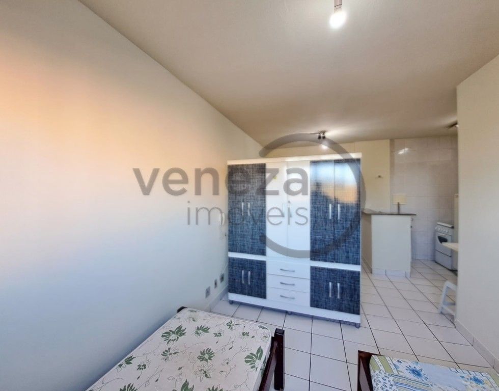 Apartamento para locação no bairro Cidade Universitaria de Londrina com 26.15m<sup>2</sup> útil, 1 quarto, 1 vaga de garagem