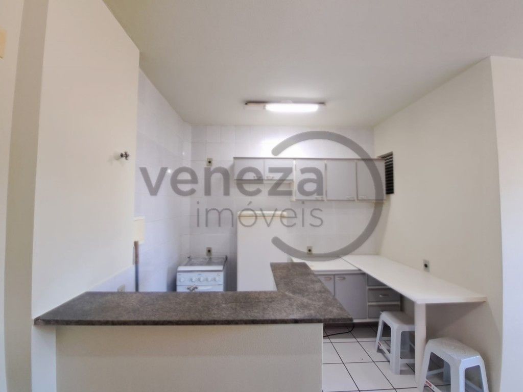 Apartamento para locação no bairro Cidade Universitaria de Londrina com 26.15m<sup>2</sup> útil, 1 quarto, 1 vaga de garagem