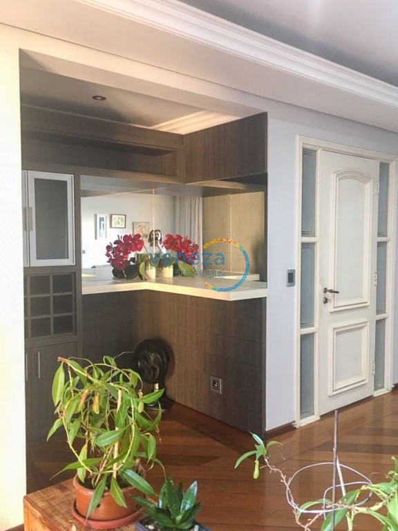 Apartamento para venda no Centro em Londrina com 297m² por R$ 990.000,00