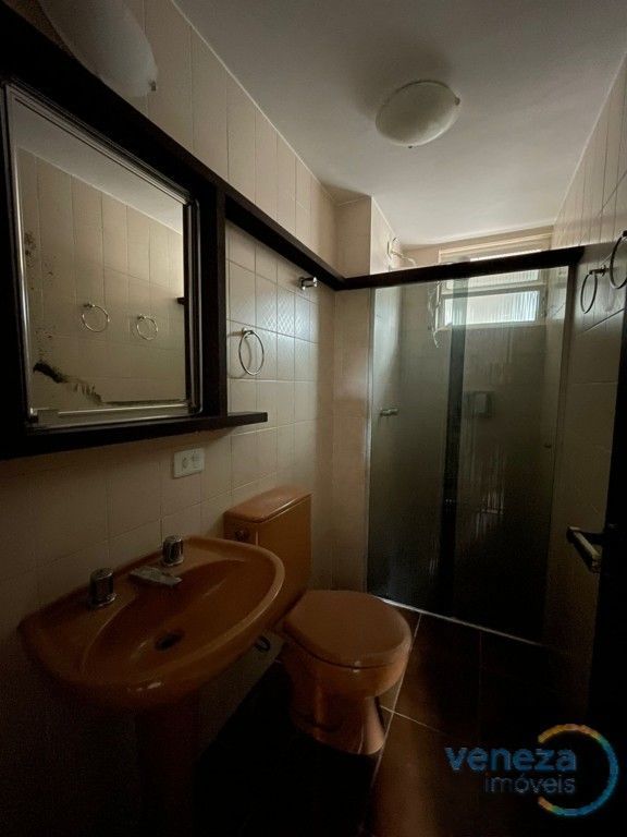 Apartamento para locação no bairro Centro de Londrina com 96m<sup>2</sup> útil, 2 quartos, 1 vaga de garagem