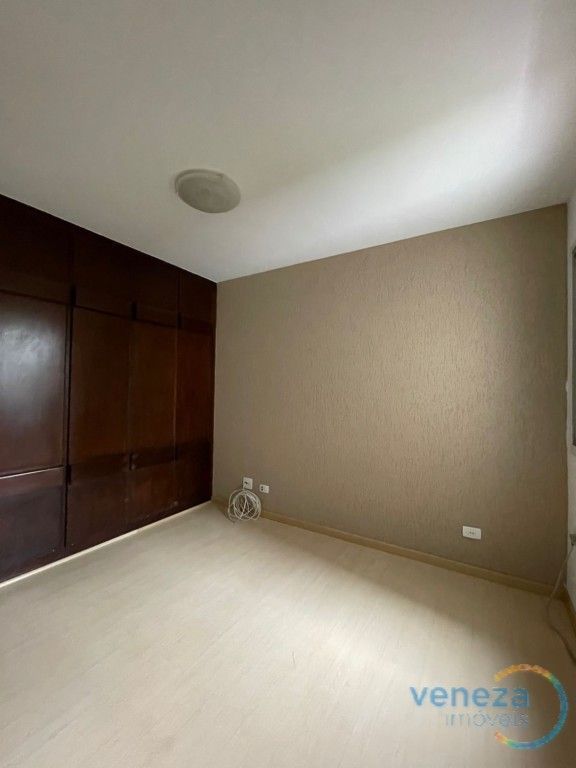 Apartamento para locação no bairro Centro de Londrina com 96m<sup>2</sup> útil, 2 quartos, 1 vaga de garagem