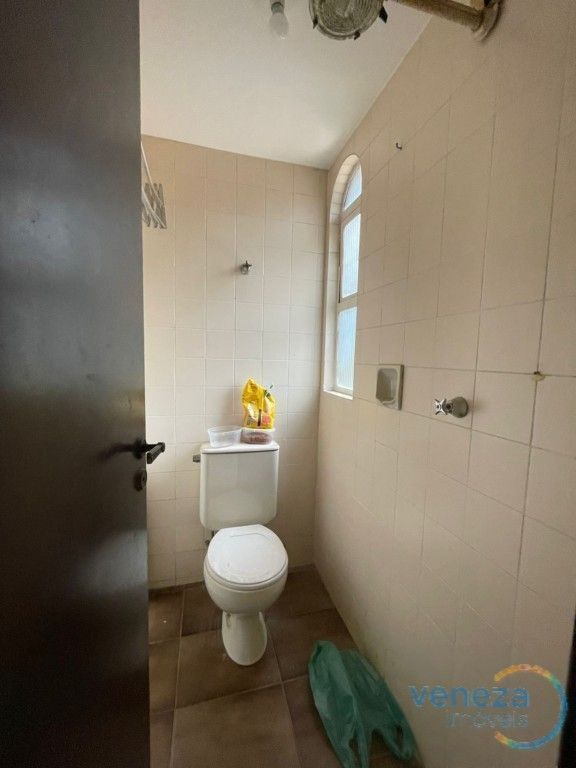 Apartamento para locação no bairro Centro de Londrina com 96m<sup>2</sup> útil, 2 quartos, 1 vaga de garagem