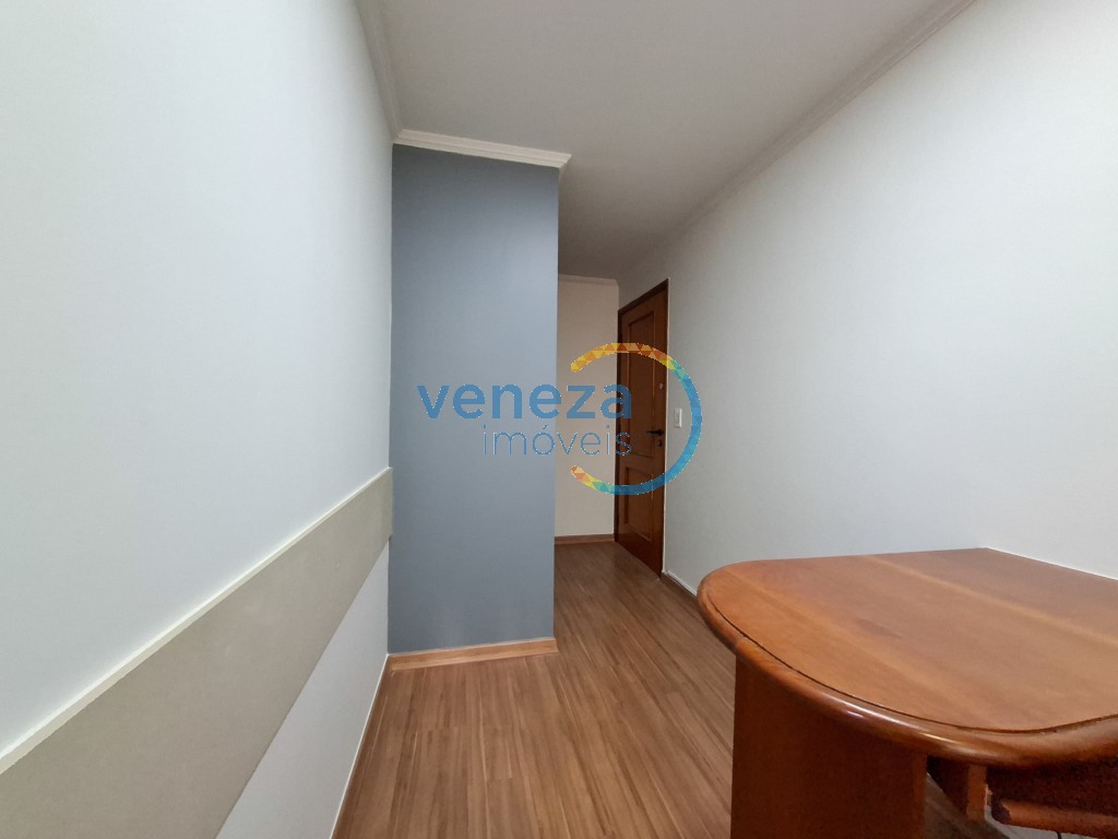 Sala para locação no bairro Centro de Londrina com 57.57m<sup>2</sup> útil, 1 vaga de garagem