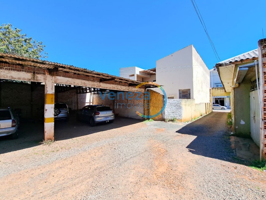 Barracão_salão_loja para venda no Centro em Arapongas com 875m² por R$ 2.700.000,00