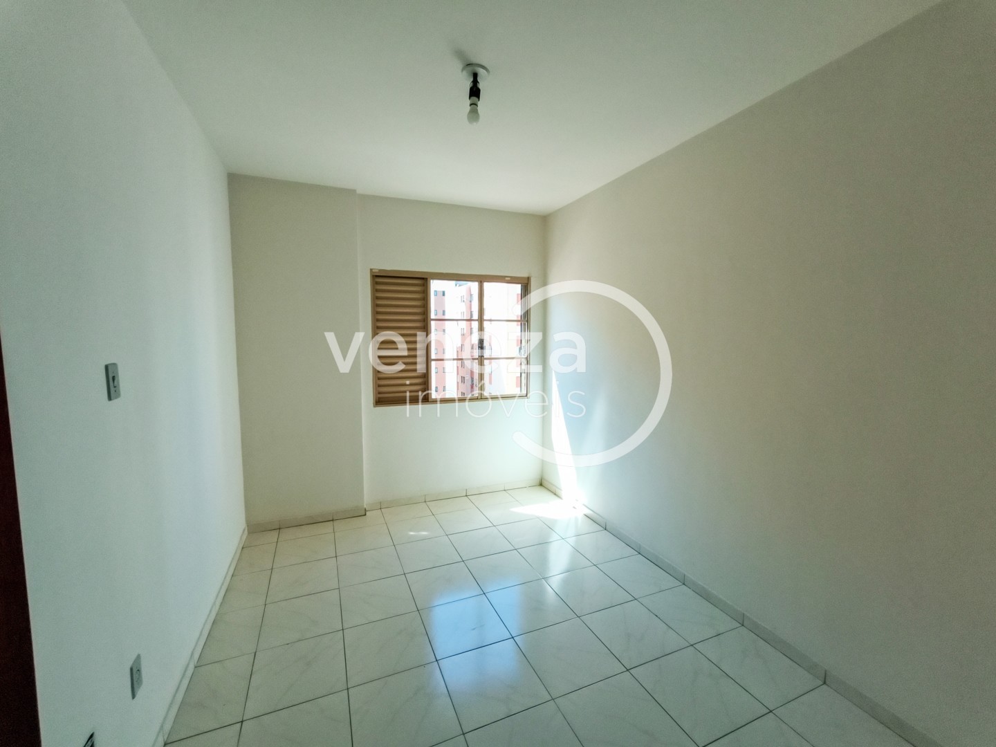 Apartamento para locação no bairro Centro de Londrina - Foto 12