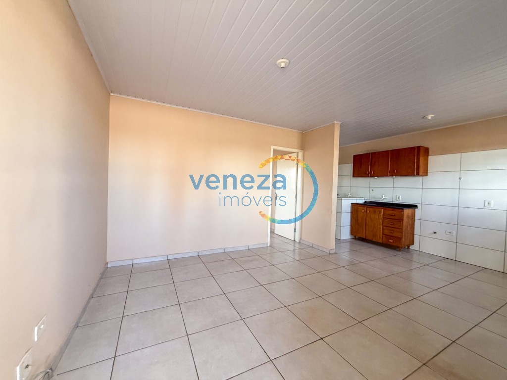 Apartamento para locacao no Centro em Londrina com 40m² por R$ 850,00