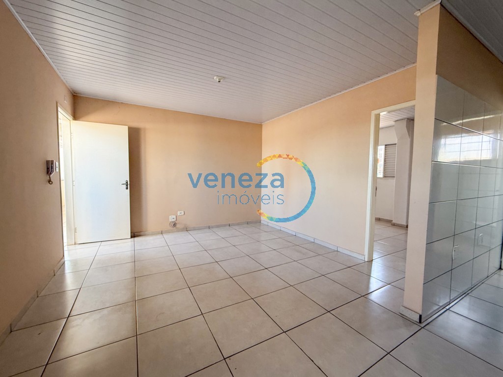 Apartamento para locação no bairro Centro de Londrina com 40m<sup>2</sup> útil, 1 quarto, 1 vaga de garagem