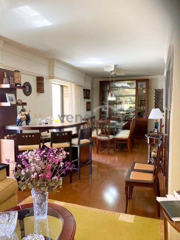 Apartamento para venda no Centro em Londrina com 211m² por R$ 730.000,00