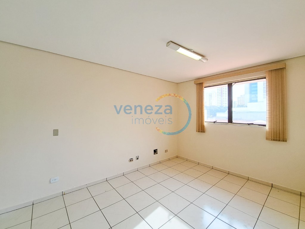 Sala para locacao no Centro em Londrina com 45m² por R$
                                                                                                                                                                                            620,00                                                                                            