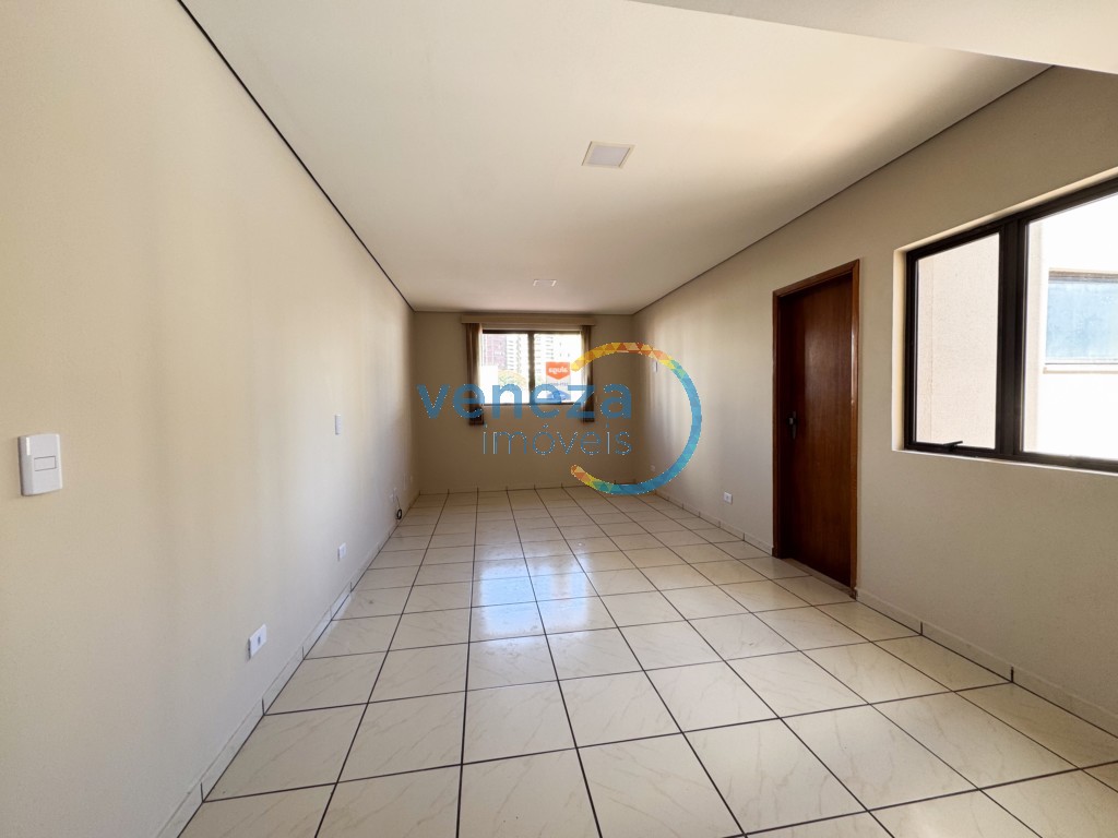 Sala para locacao no Centro em Londrina com 45m² por R$ 690,00
