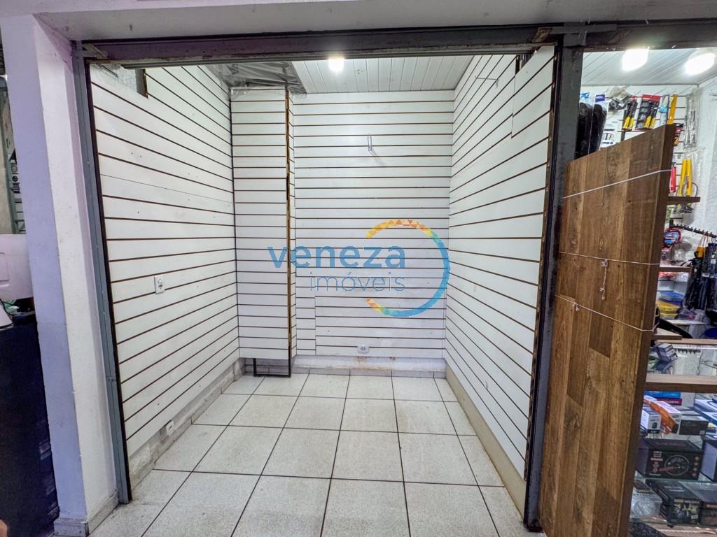 Barracão_salão_loja para locacao no Vivi Xavier em Londrina com 4m² por R$ 562,50