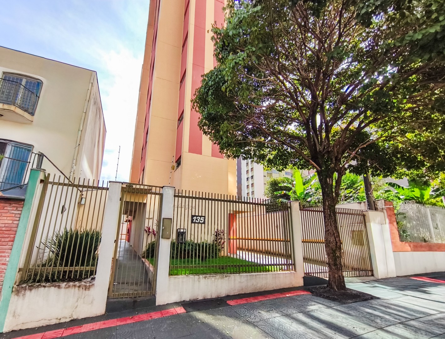 Apartamento para alugar em Vila Larsen 1, Londrina — Portal Chave Fácil