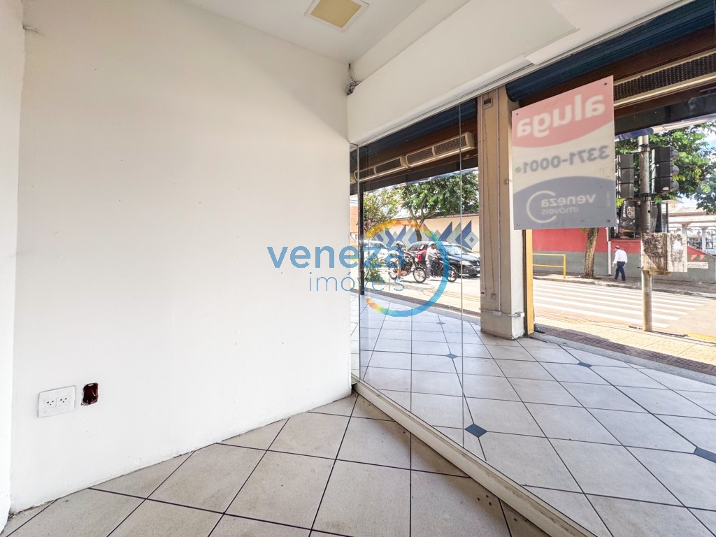 Salão-loja para locação no bairro Centro de Londrina - Foto 7