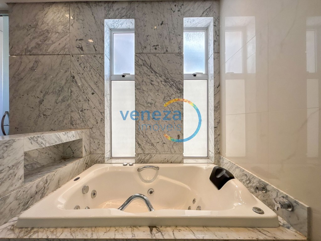 Apartamento à venda no bairro Gleba Palhano de Londrina com 285.81m<sup>2</sup> útil, 3 quartos, 4 vagas de garagem