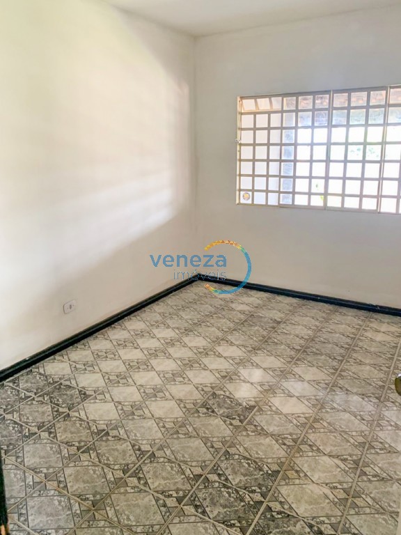 Casa Residencial para venda no Jose Garcia Molina em Londrina com 44m² por R$ 230.000  - Foto 2