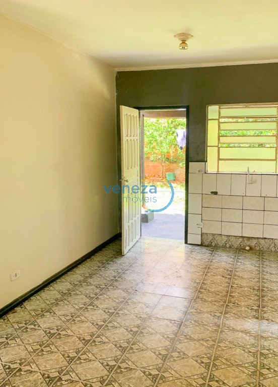 Casa Residencial para venda no bairro Jose Garcia Molina de Londrina - Foto 5
