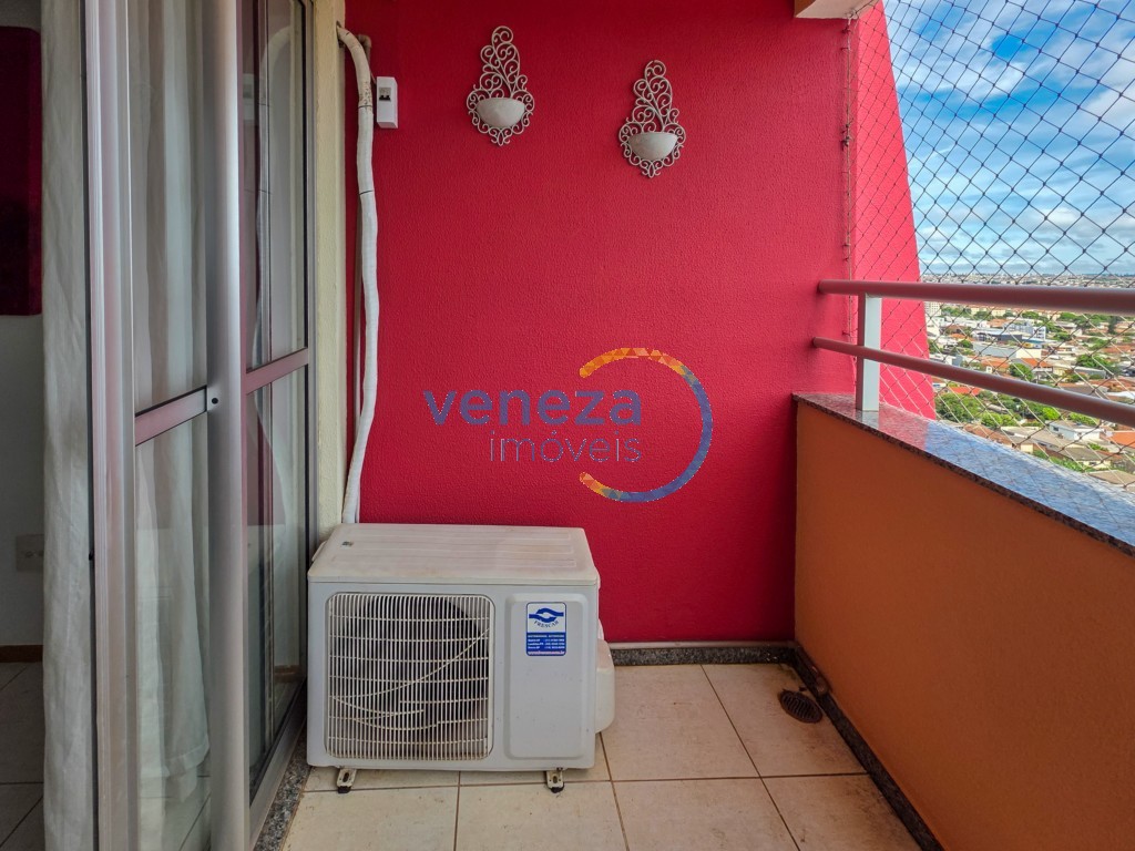 Apartamento para locação no bairro Centro de Londrina com 70.6m<sup>2</sup> útil, 3 quartos, 2 vagas de garagem