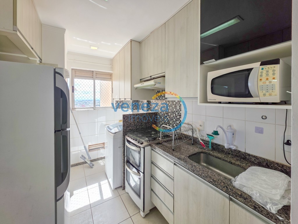 Apartamento para locação no bairro Centro de Londrina com 70.6m<sup>2</sup> útil, 3 quartos, 2 vagas de garagem