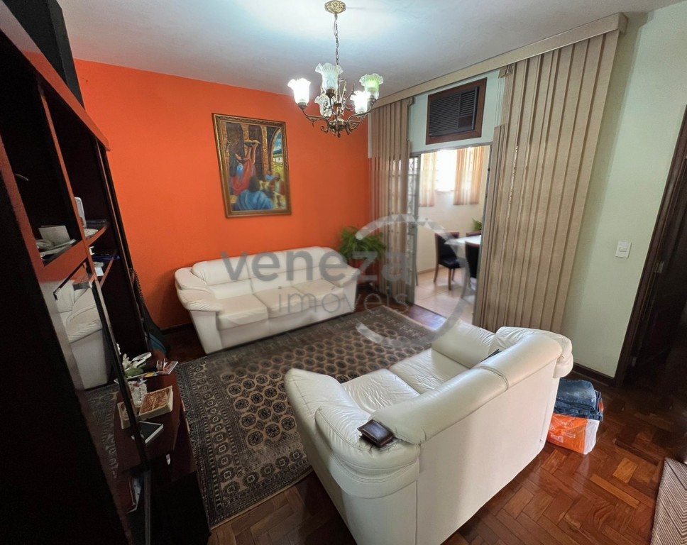 Casa Residencial para venda no Moncoes em Londrina com 218m² por R$
                                                                                                                                                720.000,00                                                                                                                                        