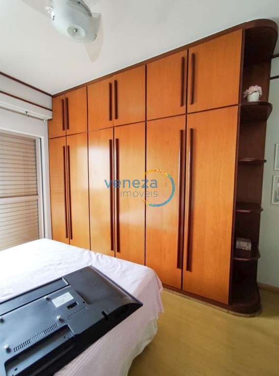 Apartamento à venda no bairro Centro de Londrina com 141m<sup>2</sup> útil, 3 quartos, 2 vagas de garagem