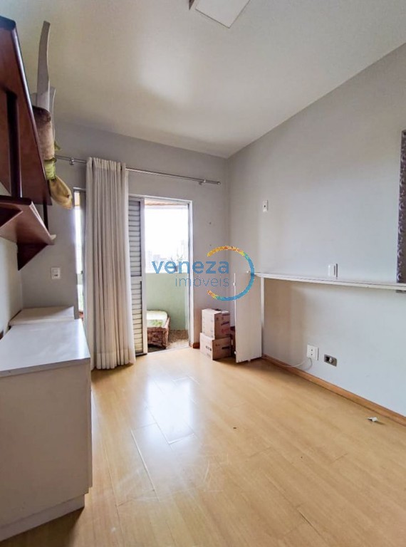Apartamento à venda no bairro Centro de Londrina com 141m<sup>2</sup> útil, 3 quartos, 2 vagas de garagem