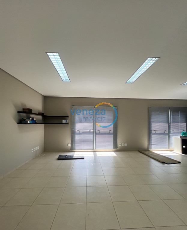 Sala para locacao no Caicaras em Londrina com 106,62m² por R$ 2.875,00