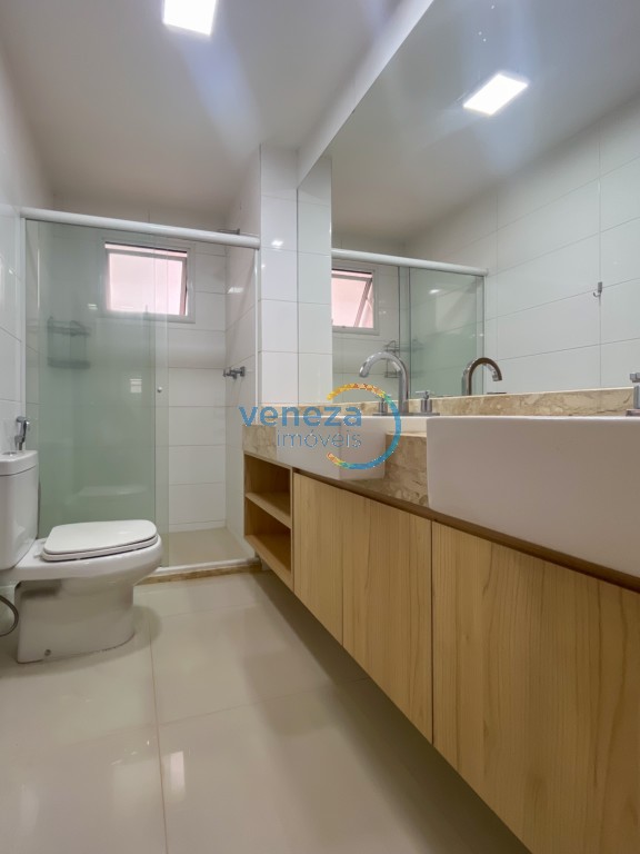 Apartamento para locação no bairro Gleba Palhano de Londrina com 81.62m<sup>2</sup> útil, 3 quartos, 1 vaga de garagem