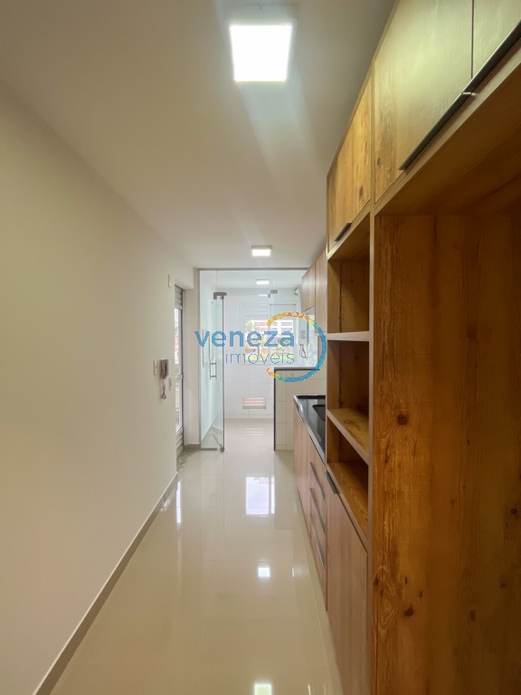 Apartamento para locação no bairro Gleba Palhano de Londrina com 81.62m<sup>2</sup> útil, 3 quartos, 1 vaga de garagem