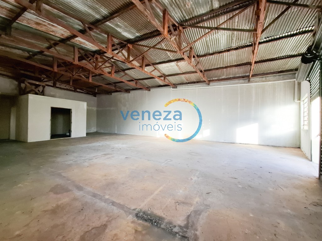 Barracão para locação no bairro Sabara de Londrina com 281.75m<sup>2</sup> útil